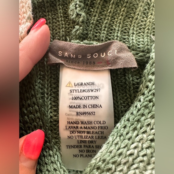 Sans Souci Forest Green and Cream Tie-Dye Turtleneck Sweater - Picture 2 of 3